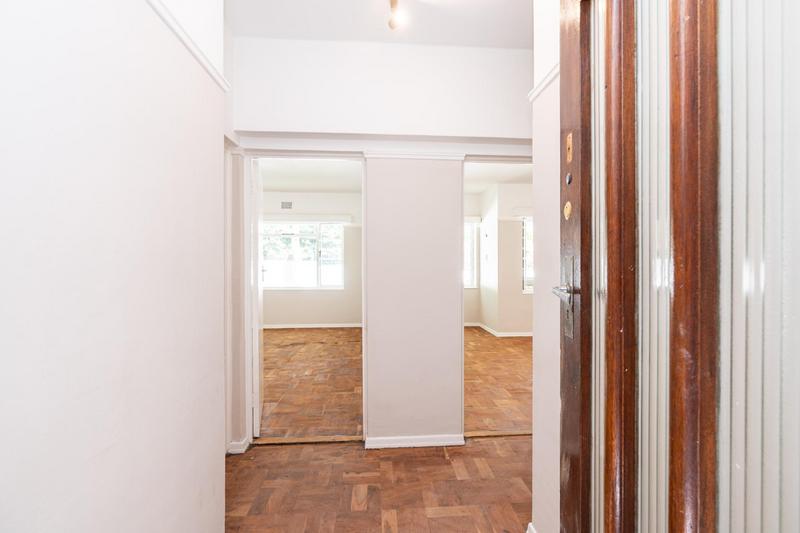 To Let 2 Bedroom Property for Rent in Claremont Upper Western Cape
